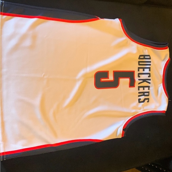 YM UConn /Bueckers - Picture 2 of 7